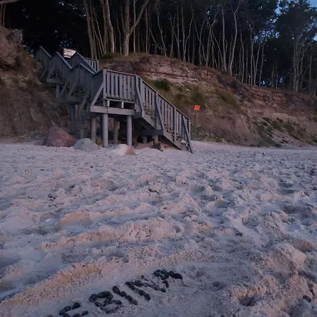 Nad Morzem Przy Klifie 3 Debina *