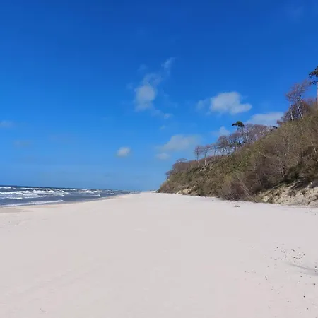 Nad Morzem Przy Klifie 3 Debina アパート *