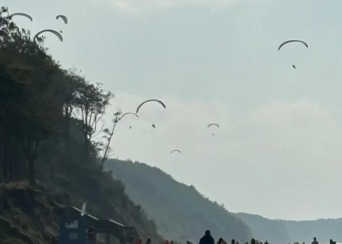 Nad Morzem Przy Klifie 3 Debina *